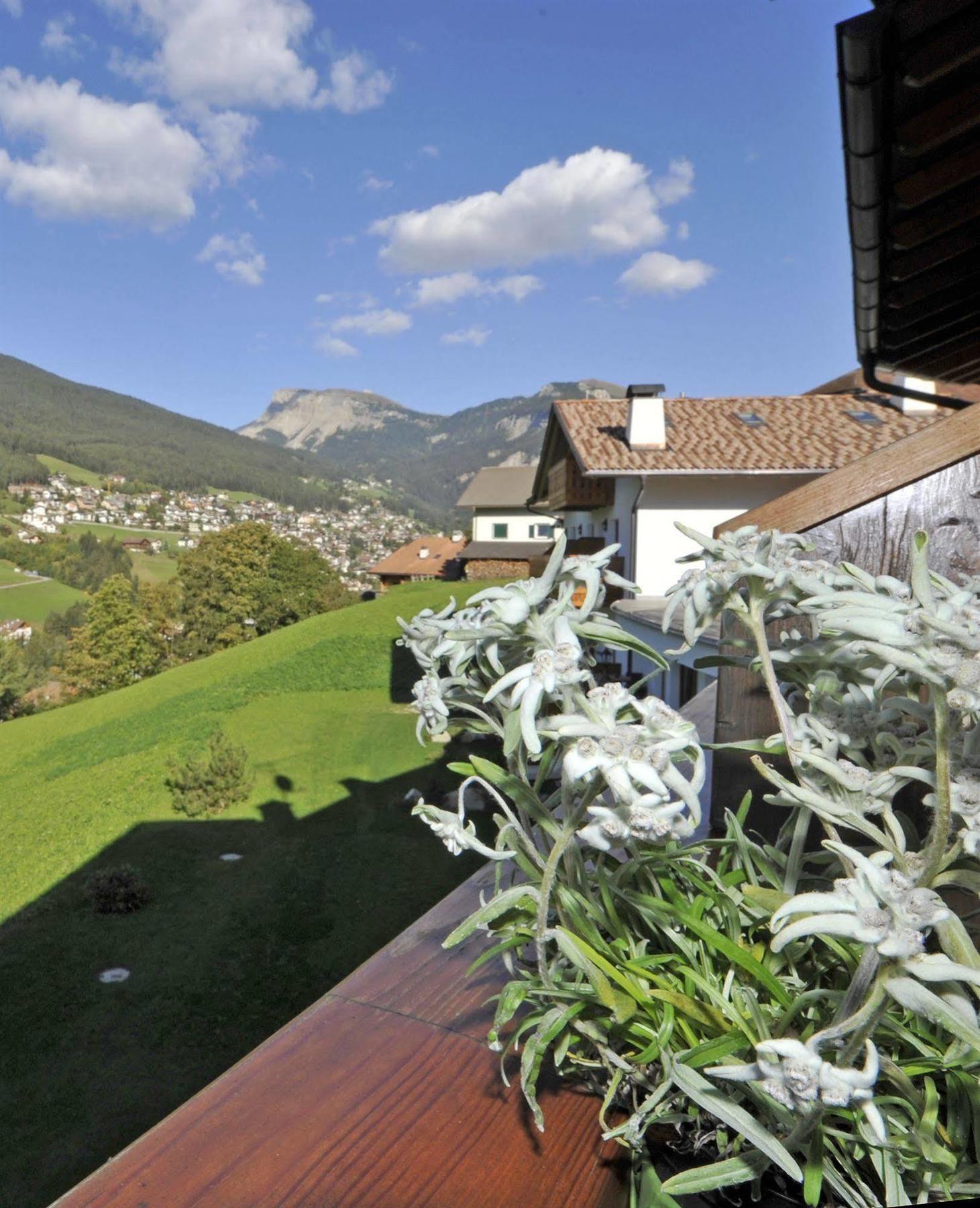 Hotel Digon Ortisei Exterior foto